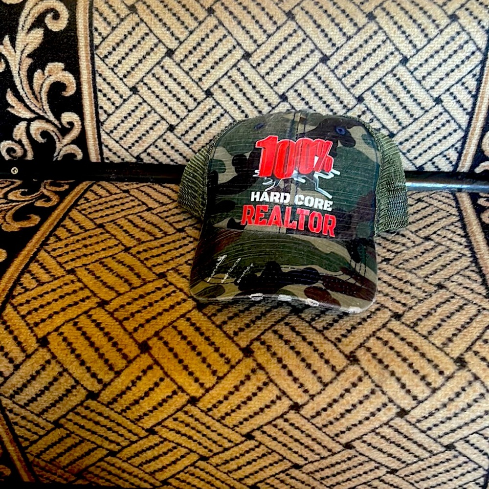 Men’s Trucker Hat